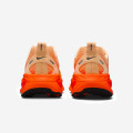 nike vomero 18