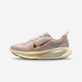 Nike Vomero 18 SE