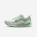Nike Vomero 18