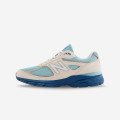 New Balance 990v4 Made in USA