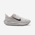 Nike Vomero Plus - HV8154-008