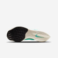 Nike ZoomX Vaporfly Next% 2