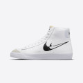 Nike Blazer Mid '77 W