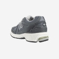 New Balance M1906